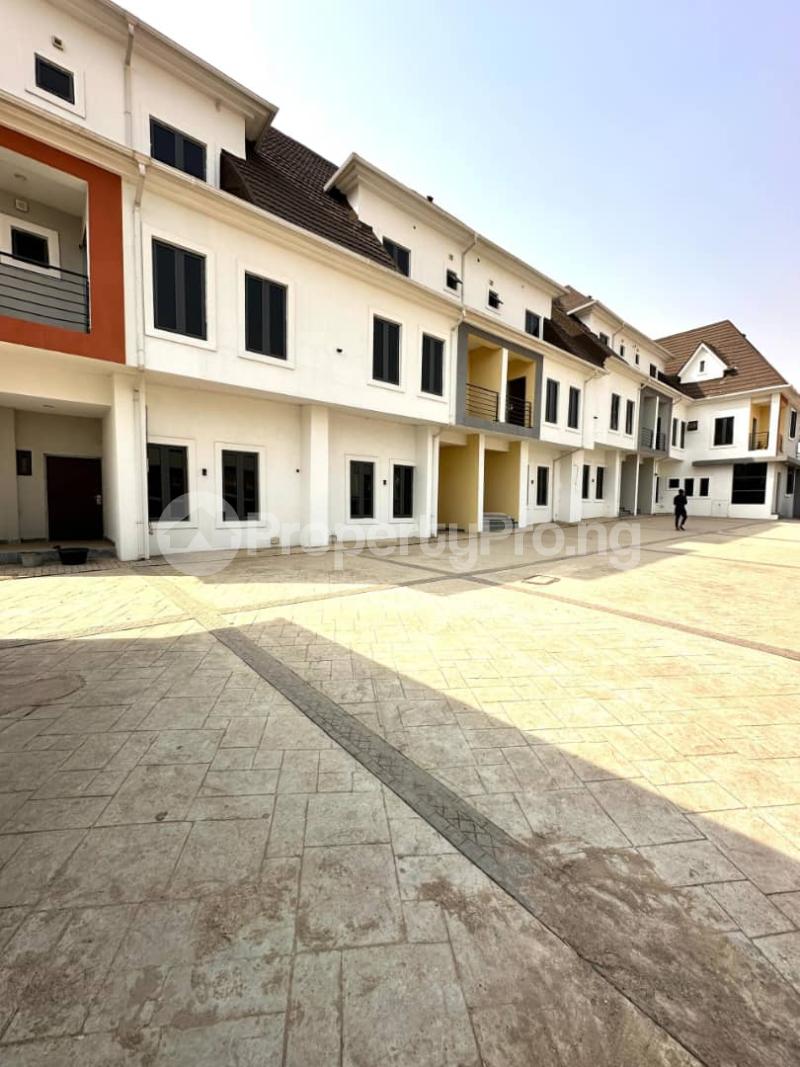 4 bedroom House for sale Gwarinpa Abuja