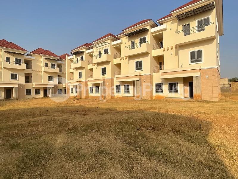 4 bedroom House for sale Lugbe, Abuja Lugbe Abuja