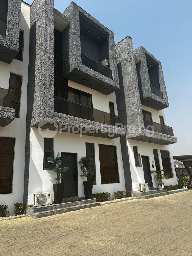 4 bedroom House for sale Jahi Abuja