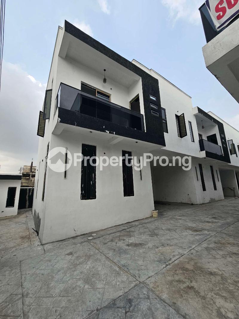 4 bedroom House for sale Metro Homes, Abraham Adesanya Ajah Lagos