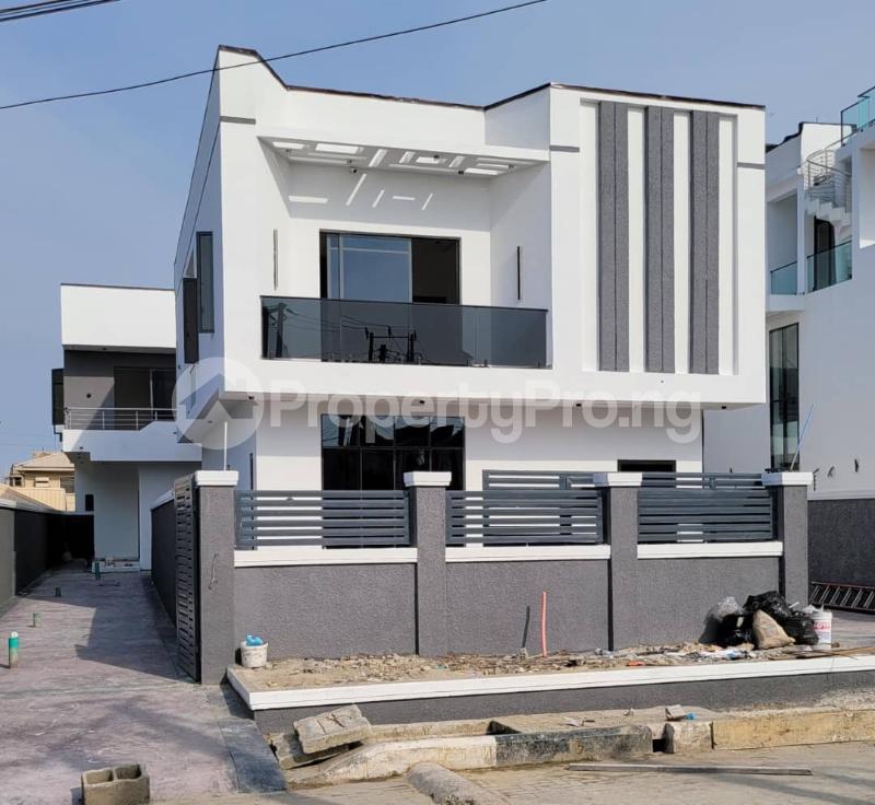 4 bedroom House for sale Alpha Beach Road Lekki Lagos