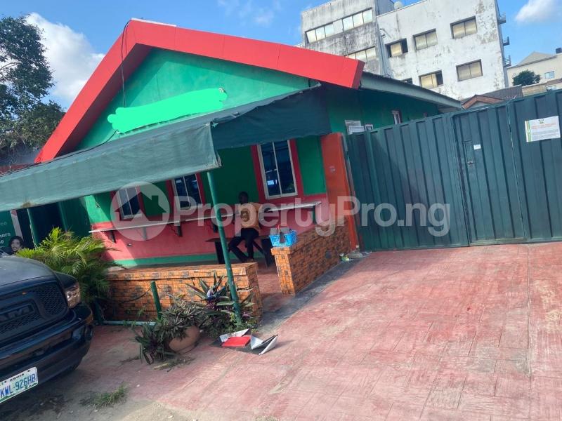 4 bedroom Flat / Apartment for rent Yaba Lagos