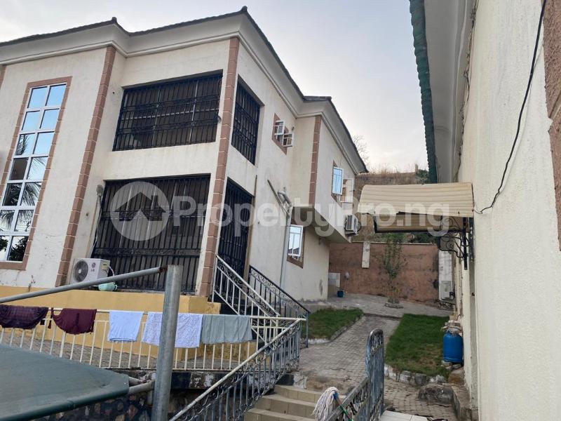 4 bedroom House for sale Hillscrescent, Las Vegas Street Close To New Nepa Office Karu Site, Central Area Abuja