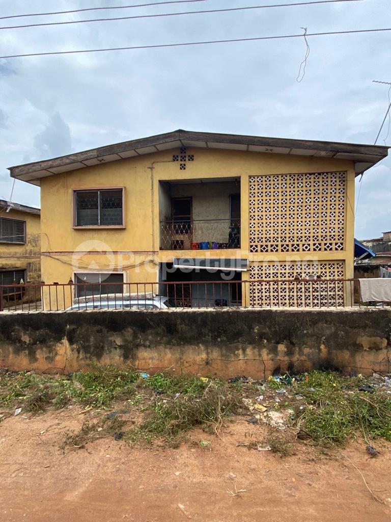 3 bedroom House for sale Water Resources Adjacent Univeristy Of Ibadan 2nd Gate Ibadan Oyo - 0