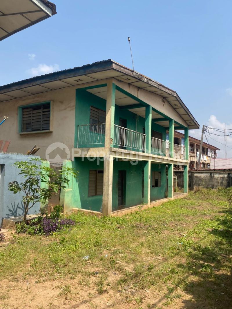 House for sale Behind Ogo Oluwa Shopping Complex Challenge Ibadan Oyo