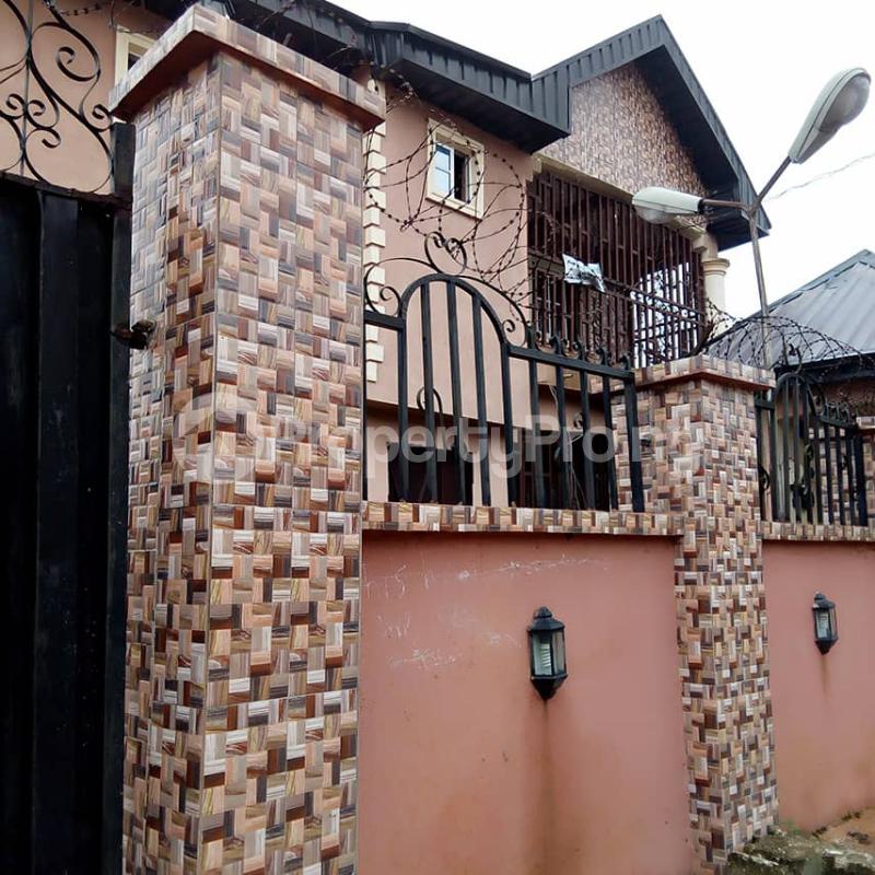 10 bedroom Flat / Apartment for sale 3, Canaan Street , Ugbor Gra Benin City. Behind Mtn Mass Road. Oredo Edo