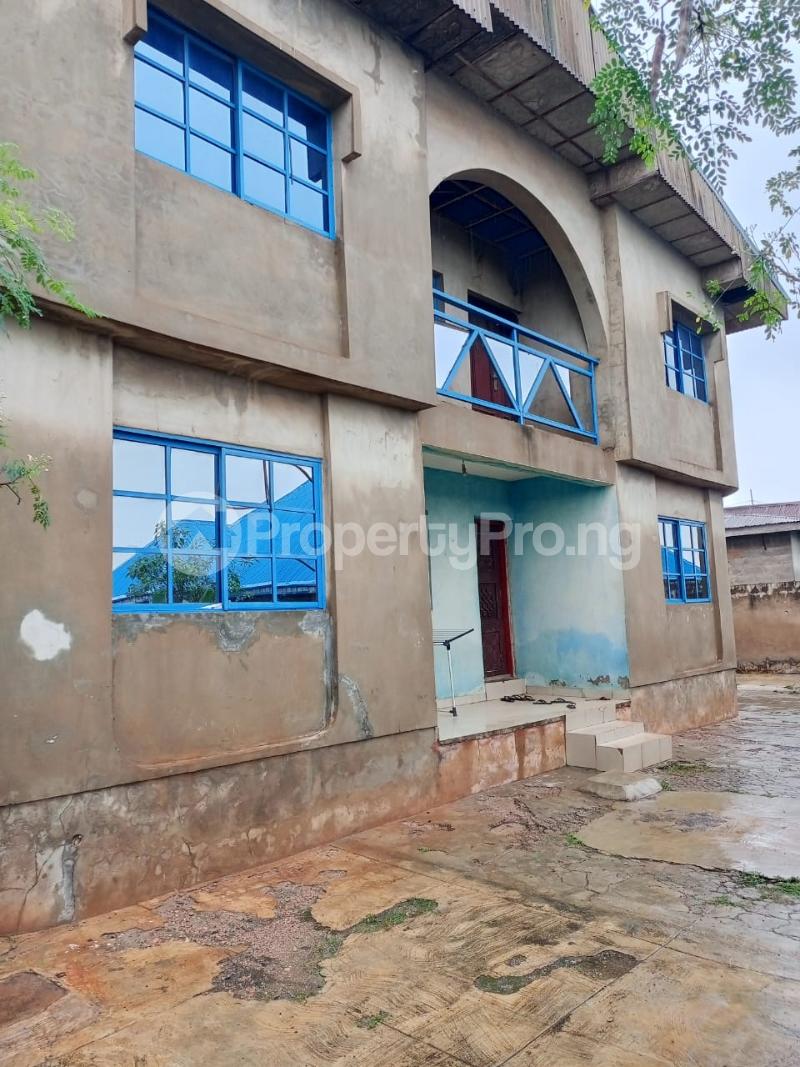 3 bedroom House for sale Molade Area Close To Bishop Philip Iwo Rd Ibadan Oyo