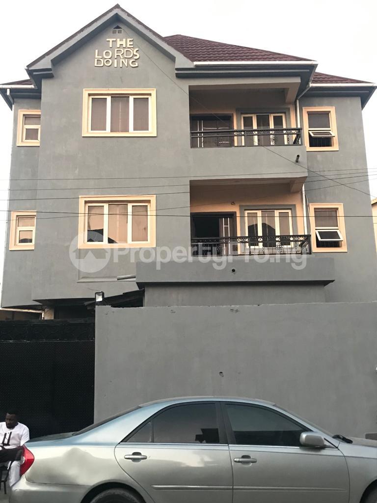 2 bedroom Flat / Apartment for sale Surulere Adelabu Surulere Lagos