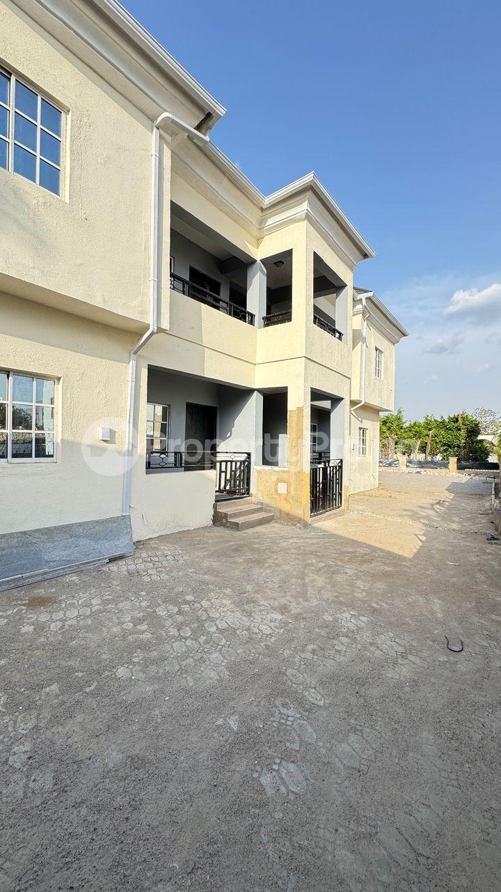 2 bedroom House for rent Wuse 2 Abuja