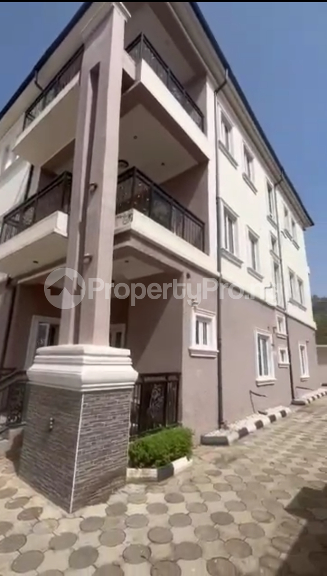 4 bedroom House for sale Life Camp Abuja