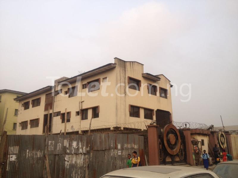 5 bedroom Flat / Apartment for sale Owokoniran Off Akobi Street Alaka/Iponri Surulere Lagos