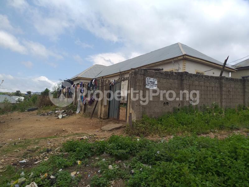 6 bedroom House for sale Kwamma Area Nigerantenna Junction Suleja Niger