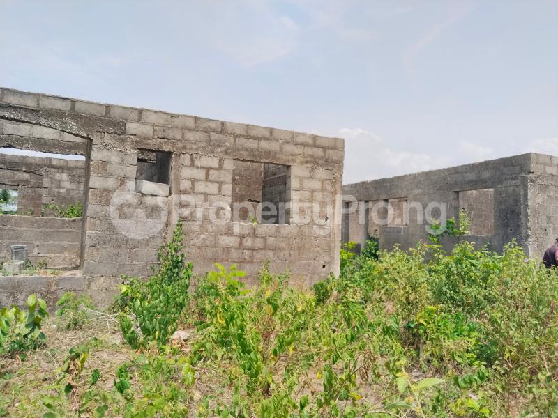 Flat / Apartment for sale Bomode Oku Igbogbo Ikorodu Lagos