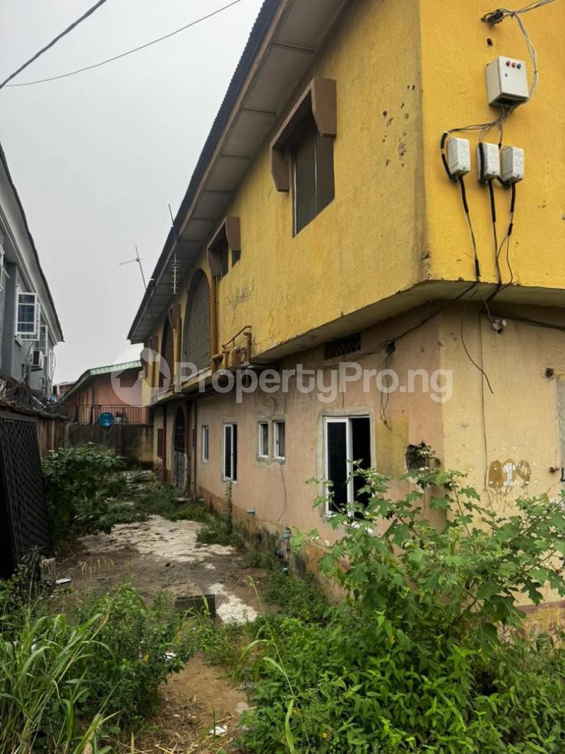 2 bedroom House for sale Akowonjo Close To Shobo Alimosho Lagos