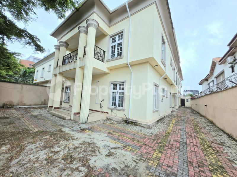 3 bedroom Flat / Apartment for rent Lekki Phase 1 Lekki Lagos