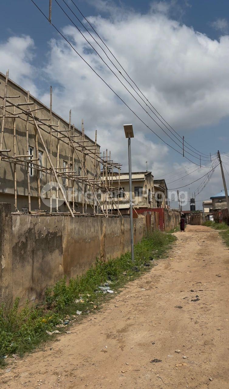 House for sale Orogun By Ui Second Gate, Ibadan polytechnic/ University of Ibadan Ibadan Oyo - 0