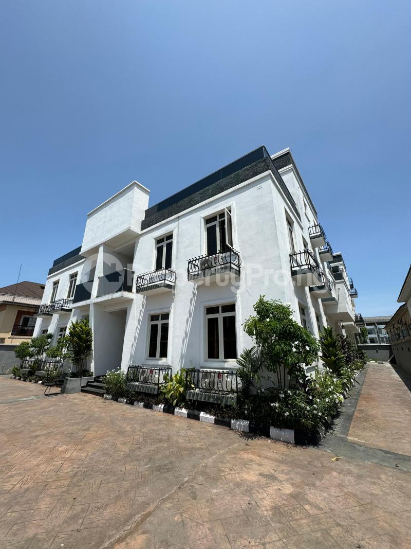 5 bedroom Flat / Apartment for rent Lekki Phase 1 Lekki Lagos