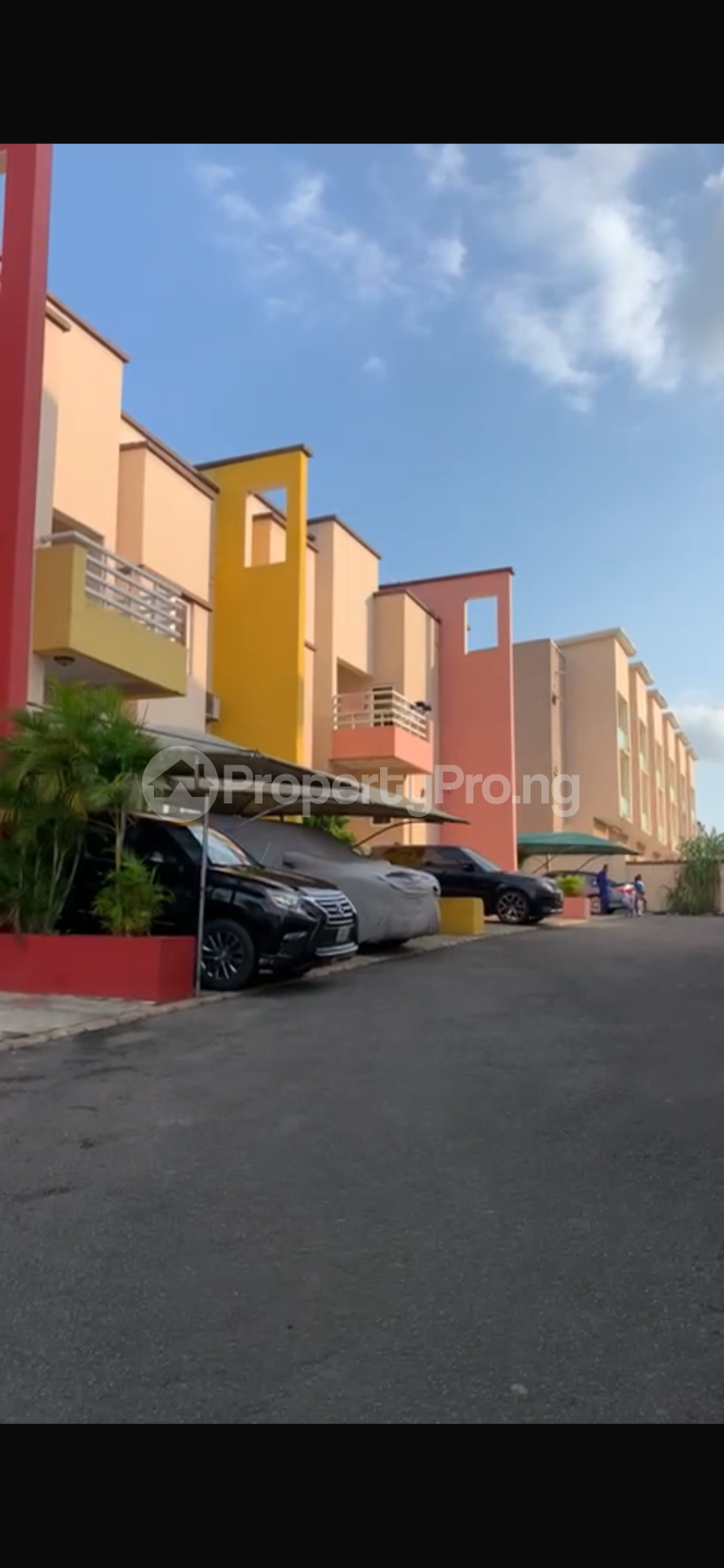 4 bedroom House for sale Guzape Abuja