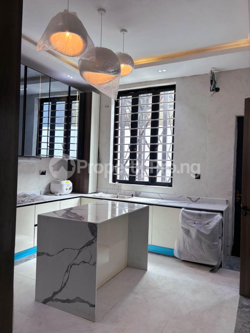 5 bedroom House for sale Osapa london Lekki Lagos