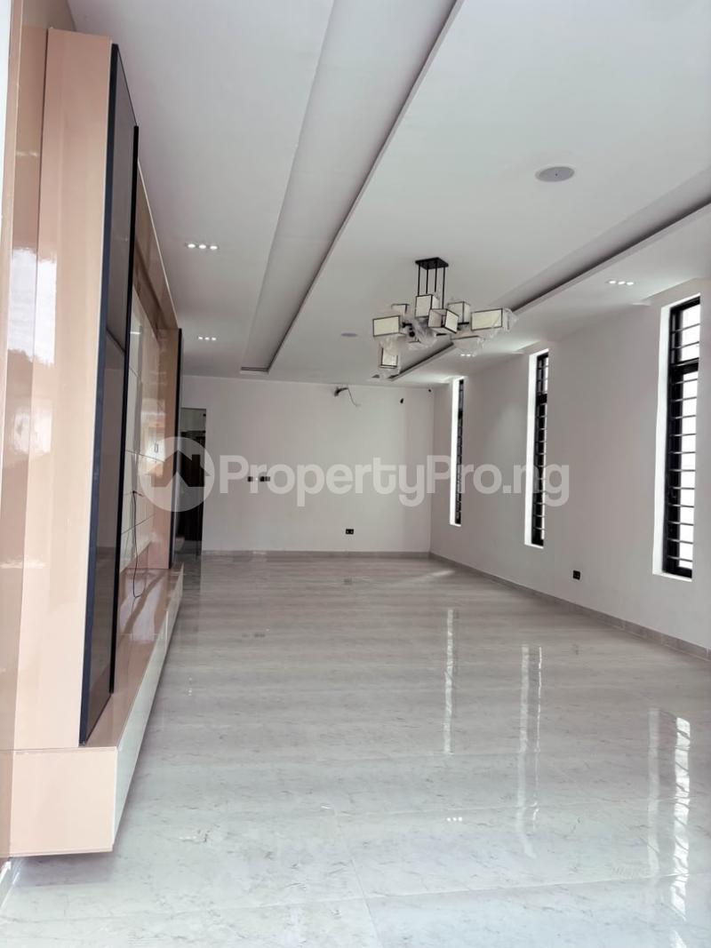 5 bedroom House for sale Osapa london Lekki Lagos