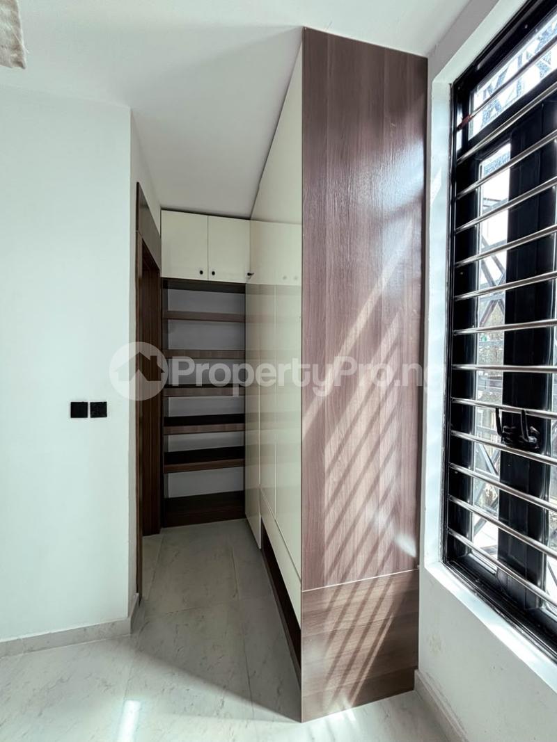 5 bedroom House for sale Osapa london Lekki Lagos
