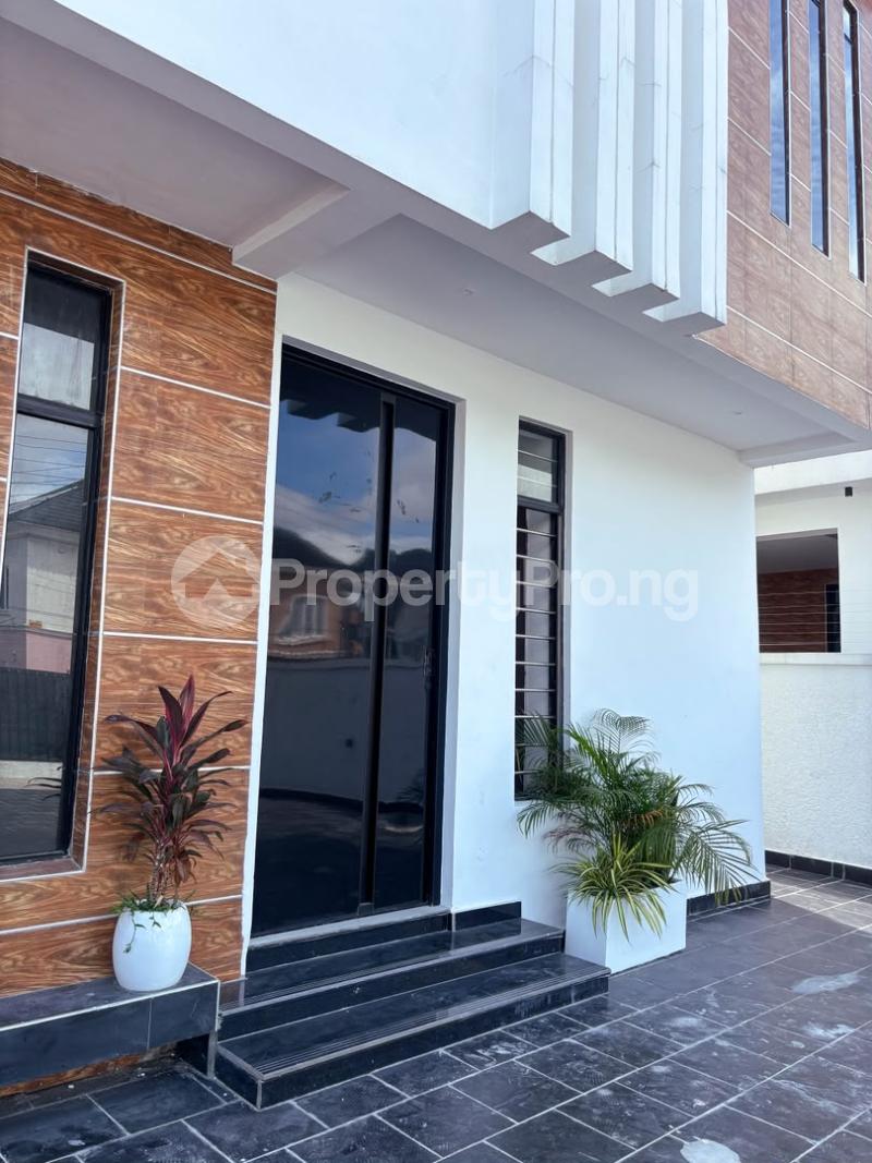 5 bedroom House for sale Osapa london Lekki Lagos