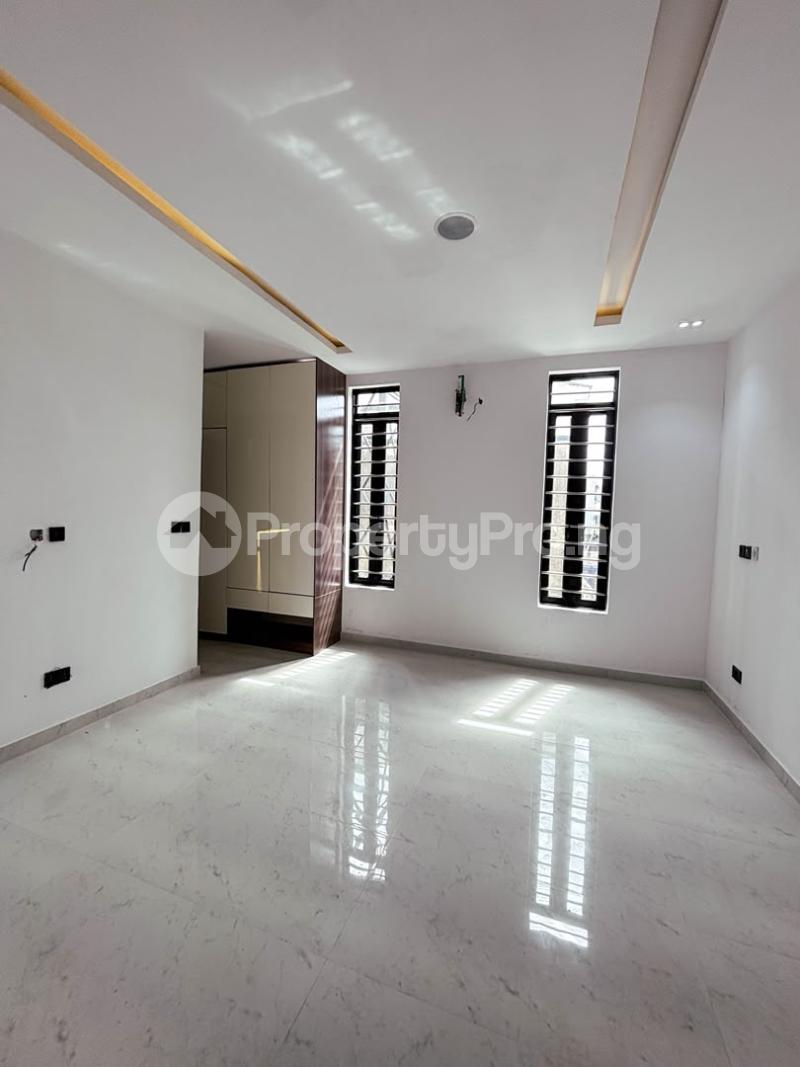 5 bedroom House for sale Osapa london Lekki Lagos