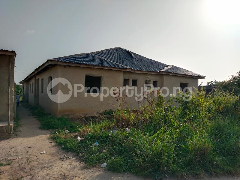 Flat / Apartment for sale Fawole Igbogbo Ikorodu Lagos - 8