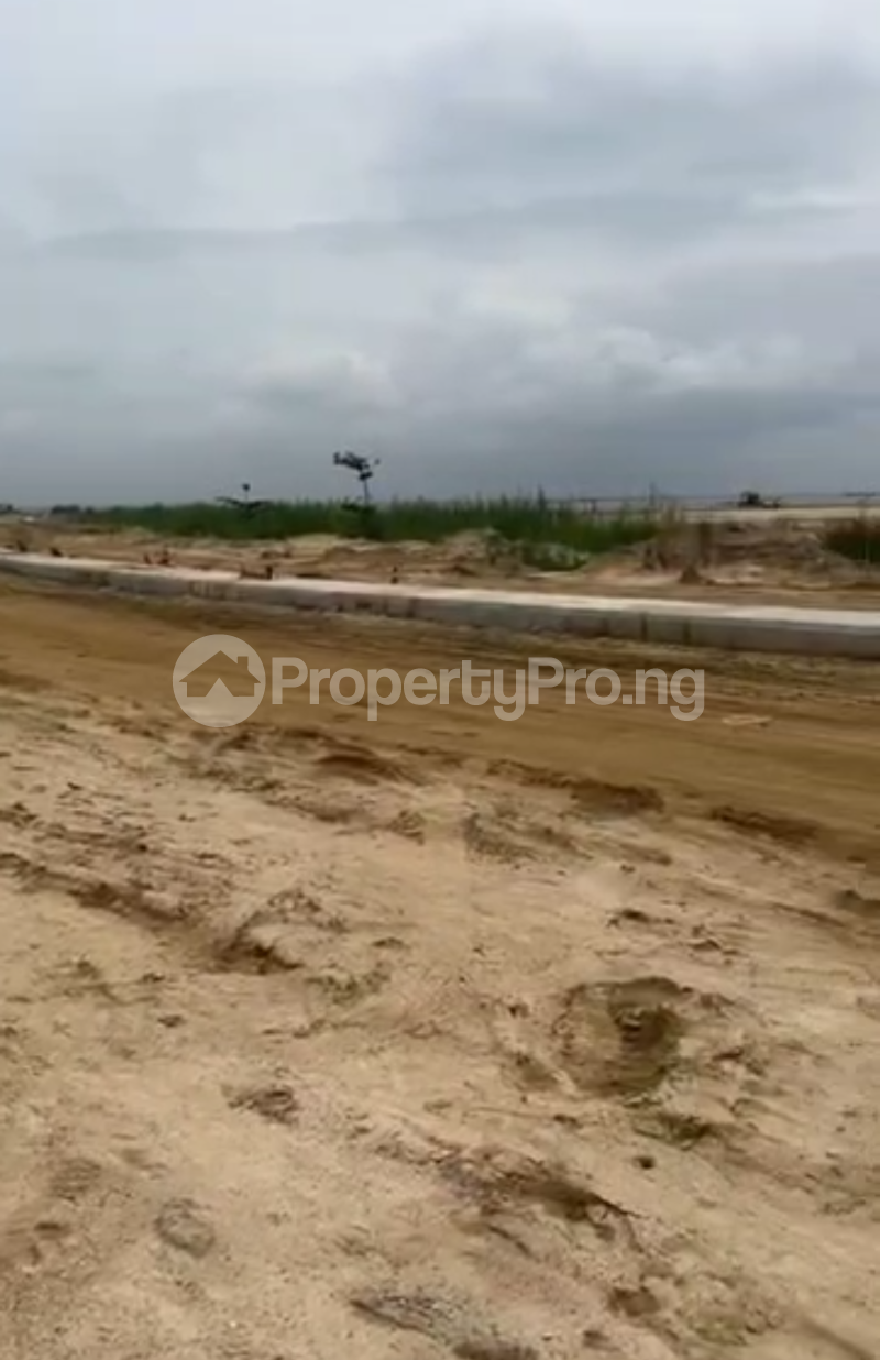 Land for sale chevron Lekki Lagos