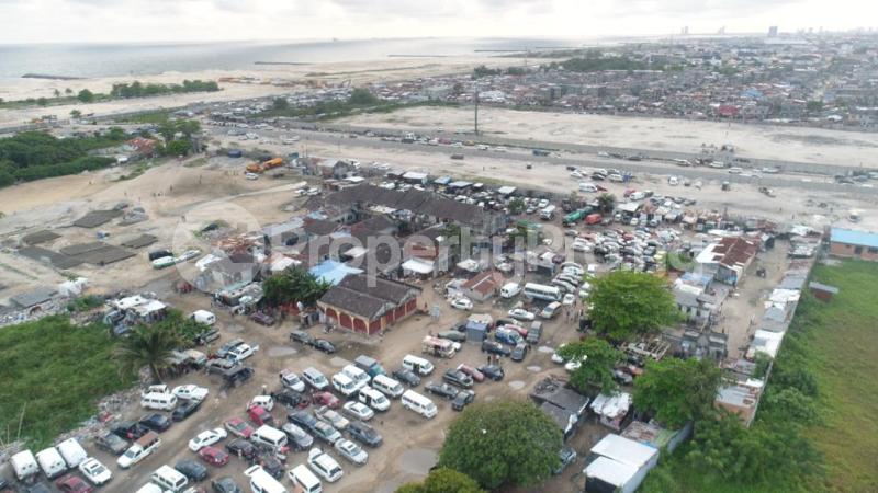 Land for sale Maiyegun Theme Park, Alpha Beach Road Osapa london Lekki Lagos - 1