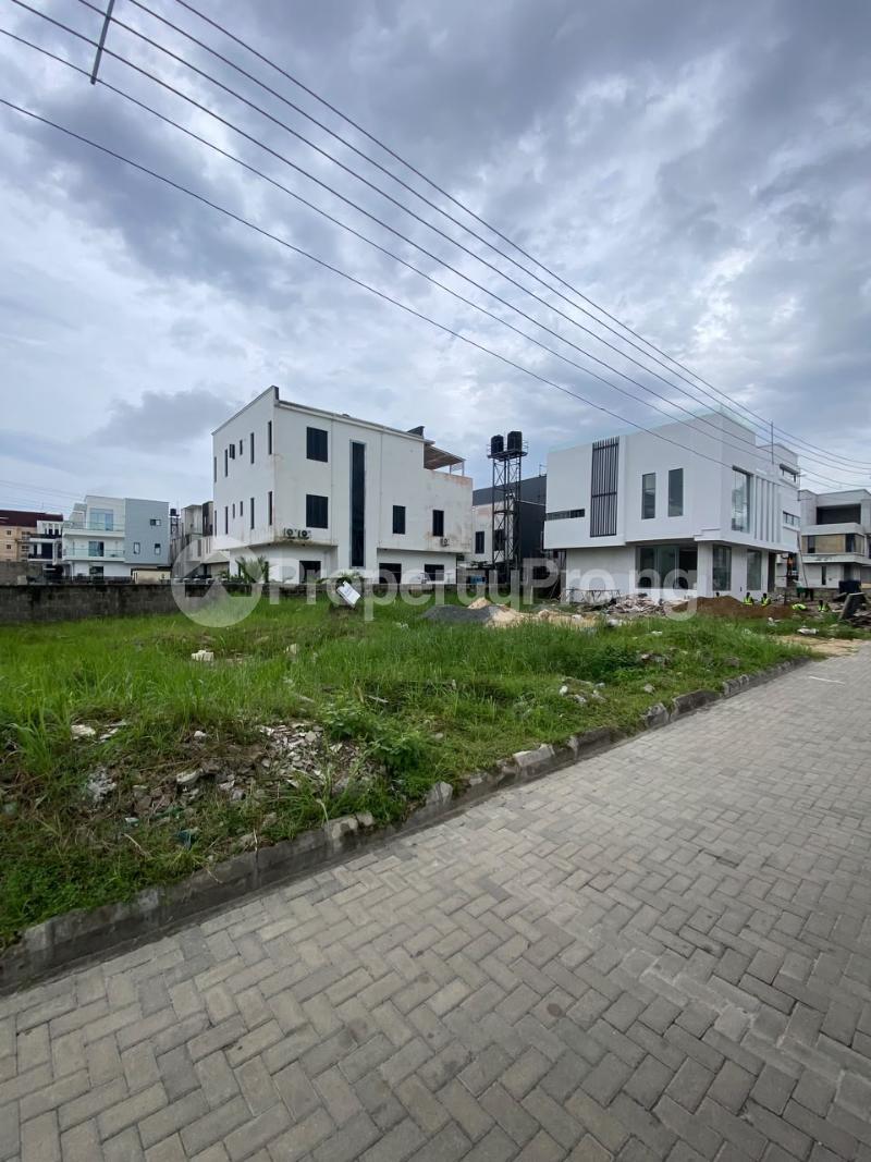 Land for sale Osapa london Lekki Lagos