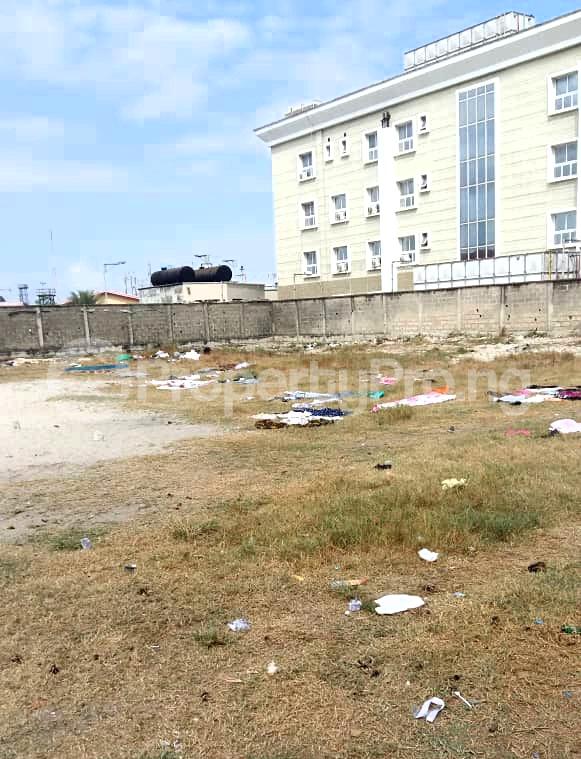 Land for sale Beside Lagos Arbitration Court Lekki Phase 1 Lekki Lagos