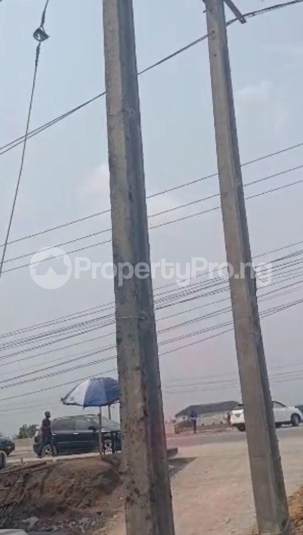 Land for sale Facing Lekki Epe Express Way, Before Lbs Off Lekki-Epe Expressway Ajah Lagos