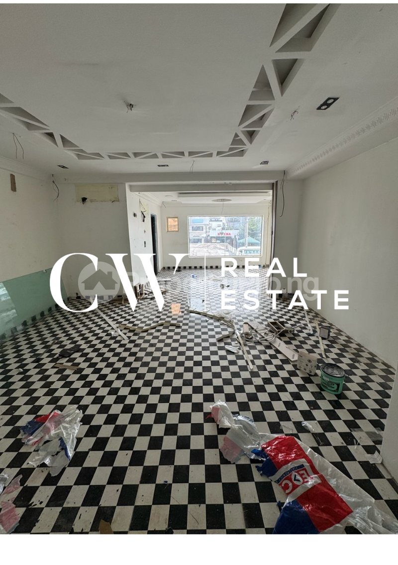 Commercial Property for rent Lekki Phase 1 Lekki Lagos