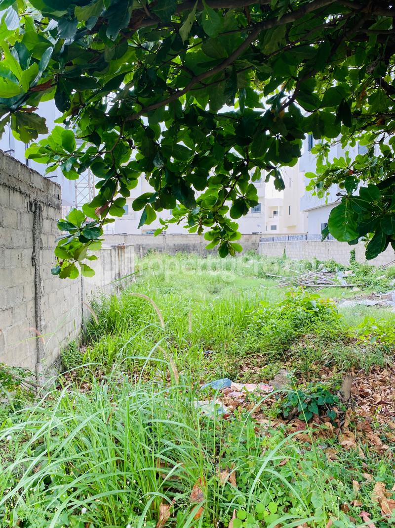 Land for sale Osapa london Lekki Lagos