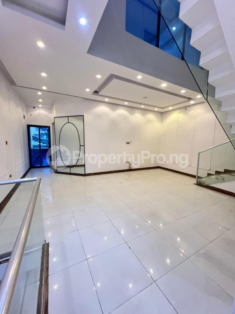 4 bedroom House for rent Off Admiralty Lekki Phase 1 Lekki Lagos