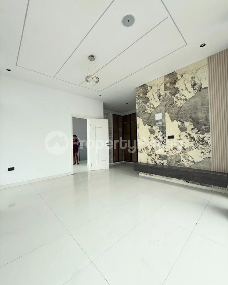 4 bedroom House for rent Ikota Lekki Lagos