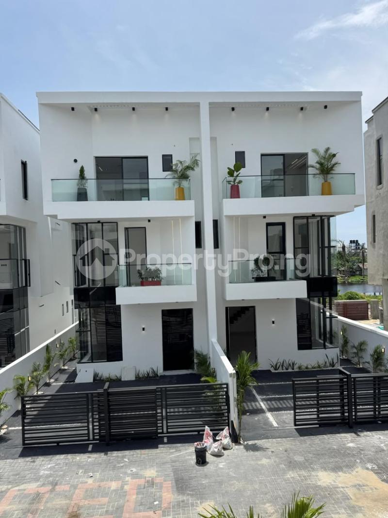 4 bedroom House for sale Orchid Lekki Lagos