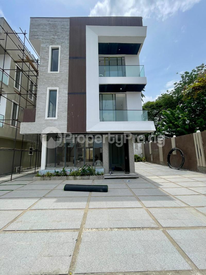 4 bedroom House for sale Ikoyi Lagos
