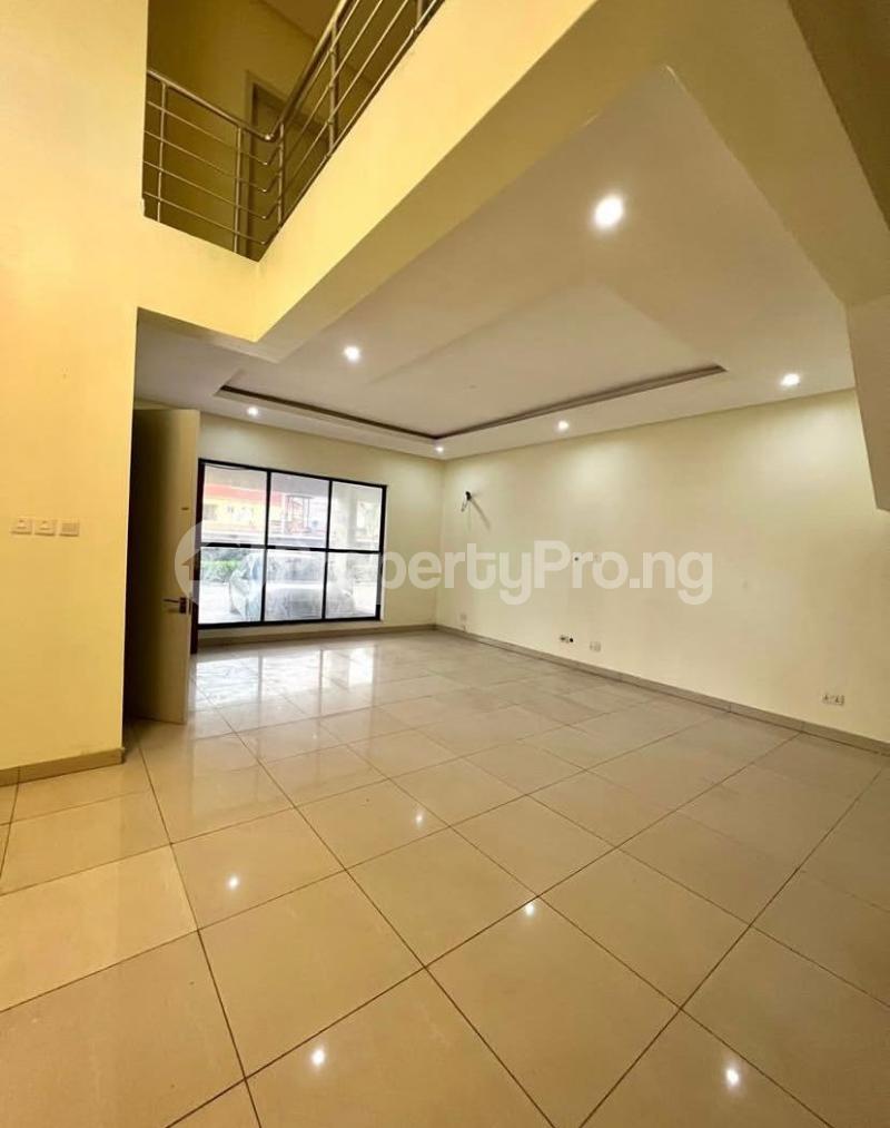 4 bedroom House for rent Ologolo Lekki Lagos