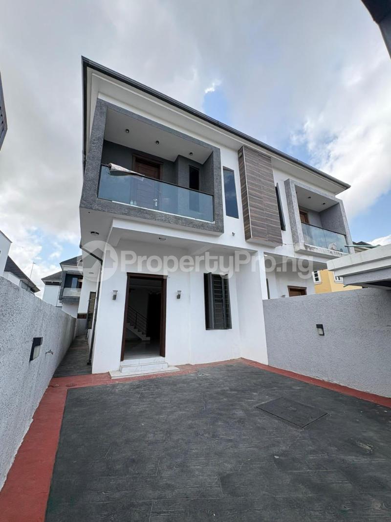 4 bedroom House for sale Chevron Lekki Lagos