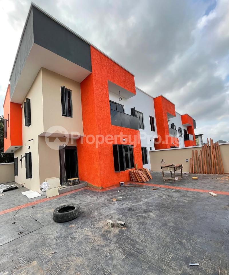 4 bedroom House for sale Millenuim/UPS Gbagada Lagos - 3