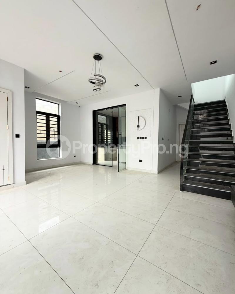 4 bedroom House for rent Ikota Lekki Lagos