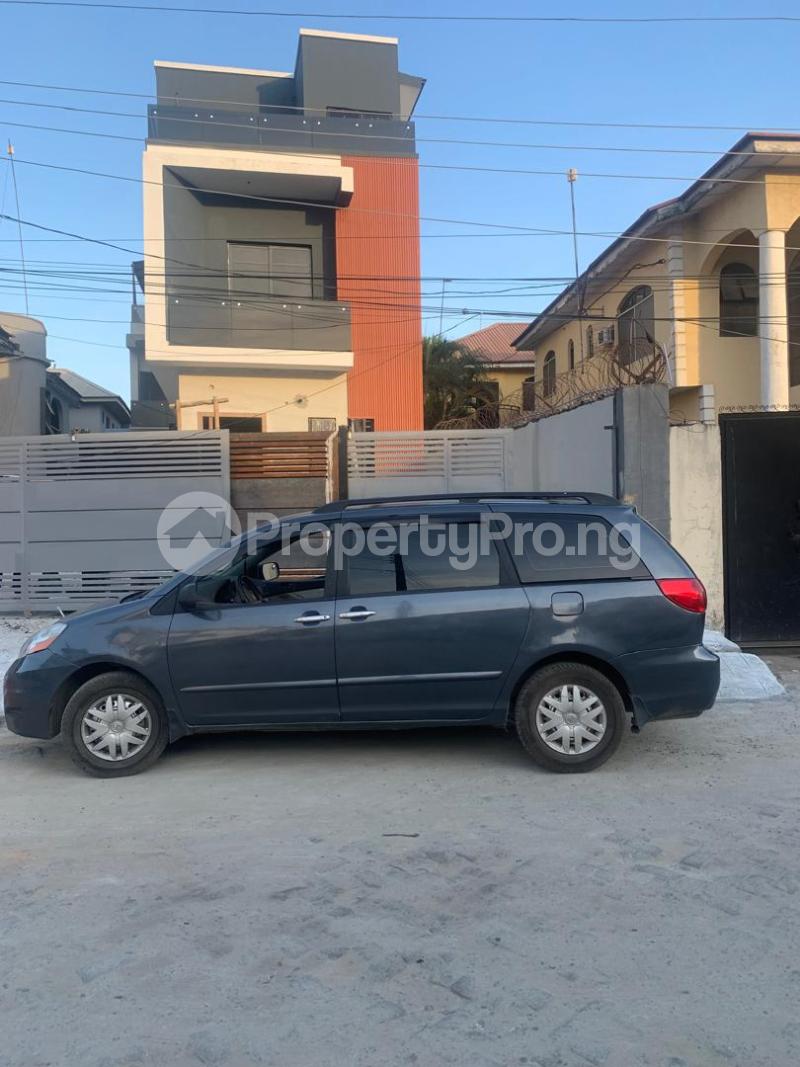 4 bedroom House for sale Millenuim/UPS Gbagada Lagos