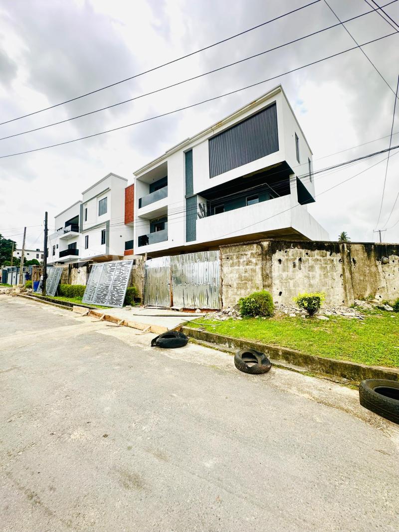 5 bedroom House for sale Okupe Est, Maryland Lagos - 17
