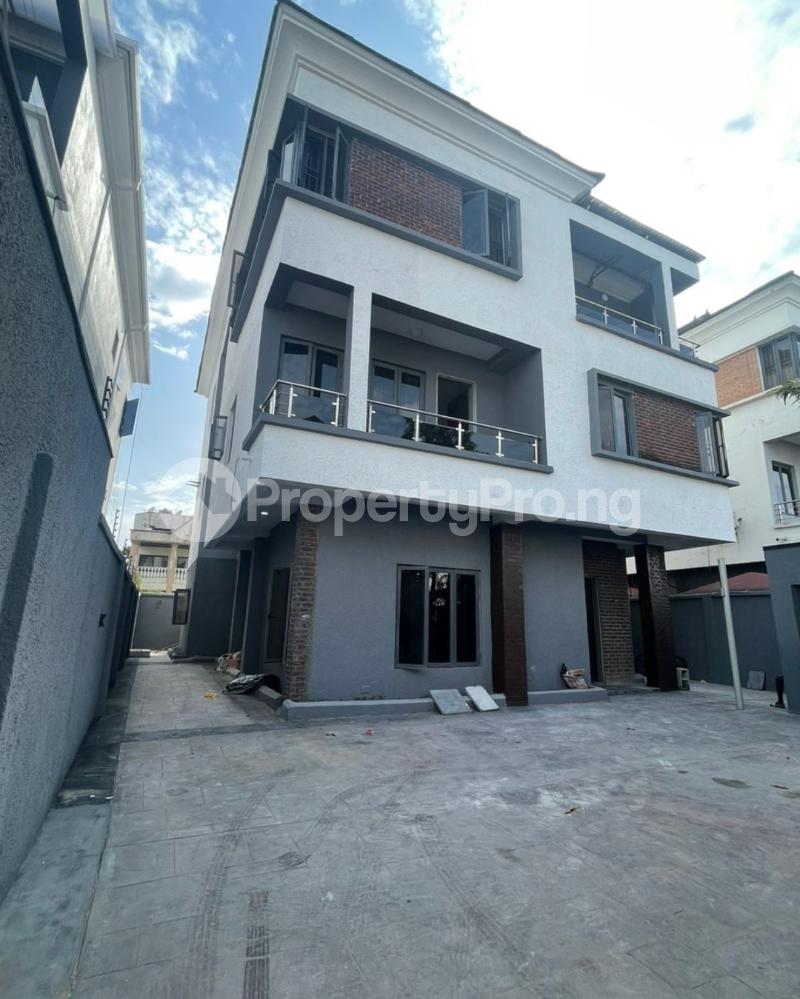 4 bedroom House for sale Ikoyi Lagos