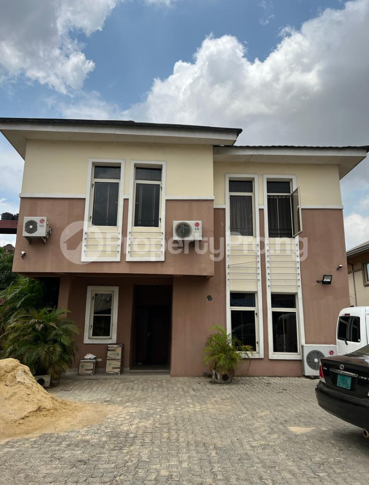 4 bedroom House for sale Medina Gbagada Lagos