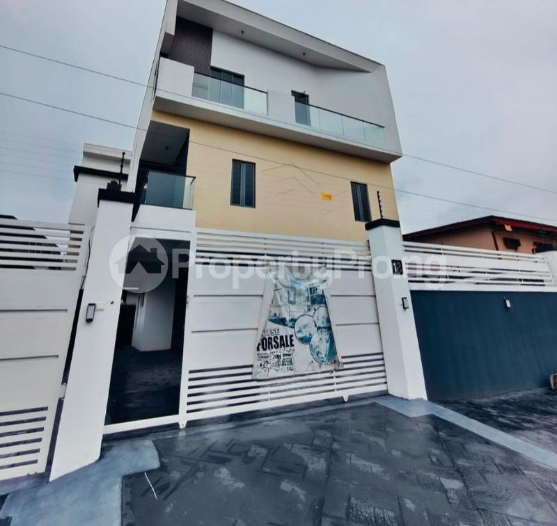 4 bedroom House for sale Ogba Lagos