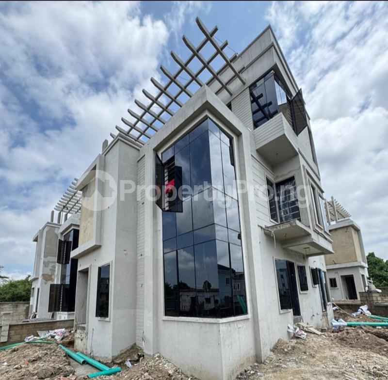 4 bedroom House for sale Surulere Lagos