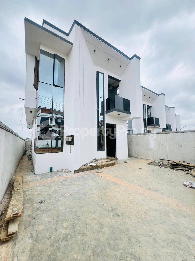 4 bedroom House for sale Ogba Lagos